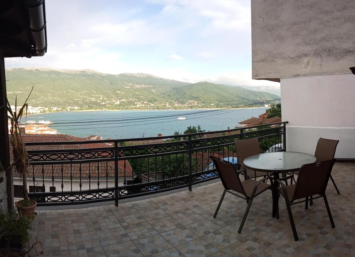 Korovesh Apartment โอครีด ภายนอก รูปภาพ