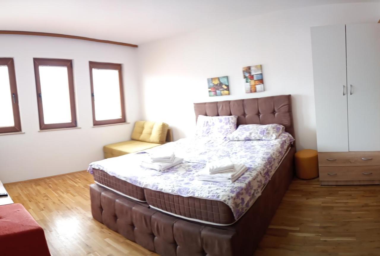 Korovesh Apartment โอครีด ภายนอก รูปภาพ